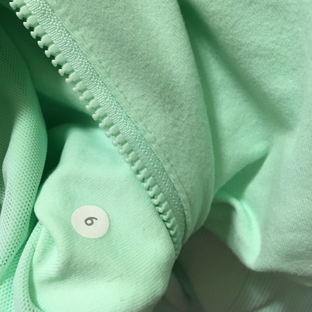 Lululemon jacket - Picture 7 of 7