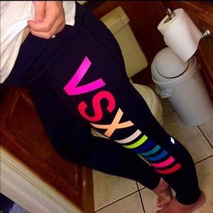 Vs pink yogas