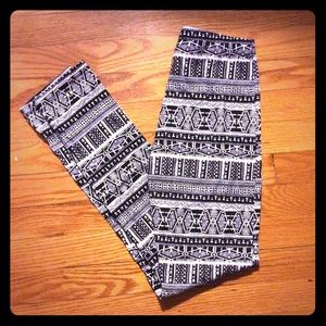 Tribal patterned ankle length leggings worn twice