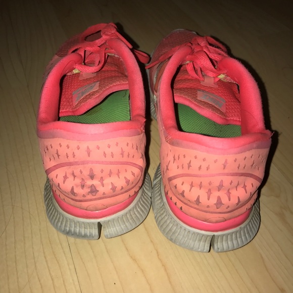 Nike running shoes - Picture 3 of 4