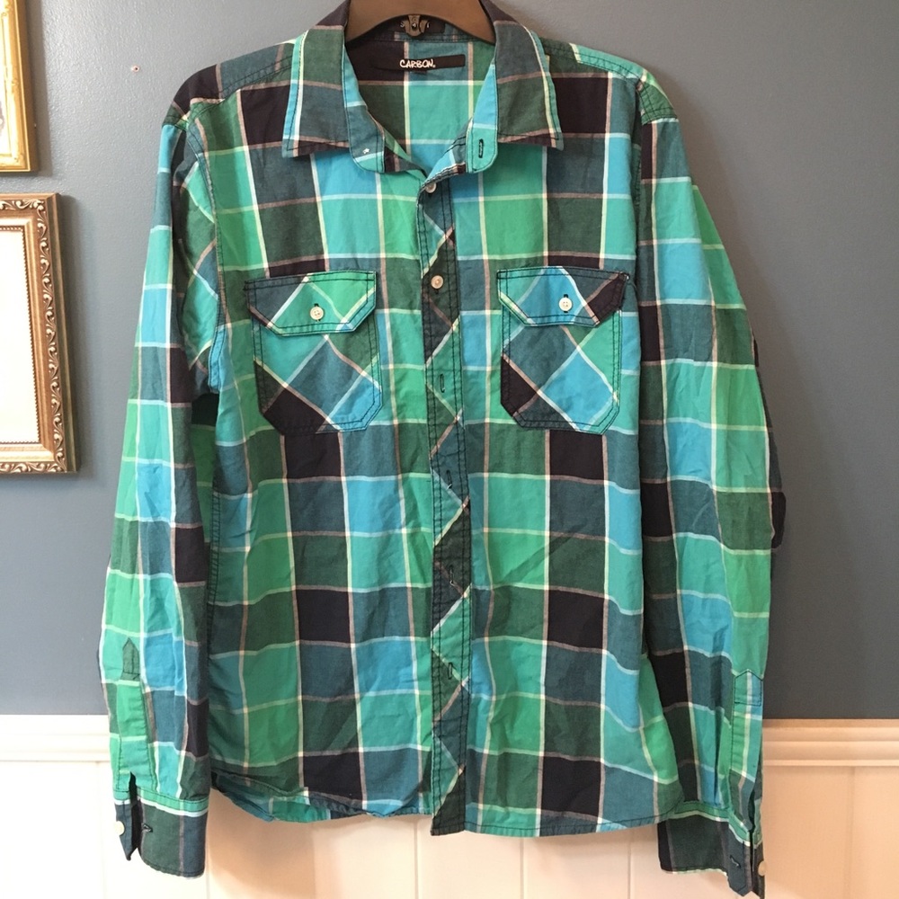 Men's green plaid button up shirt