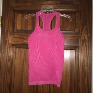 Lululemon tank