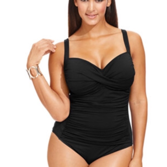 SOLD.  La Blanca Bathing Suit EUC - Picture 6 of 6