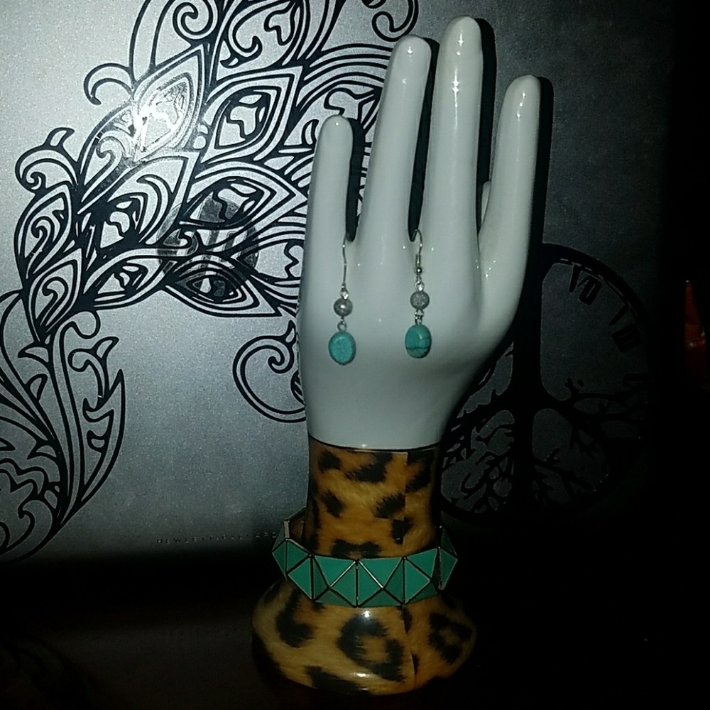 Turquoise earrings and bracelet set