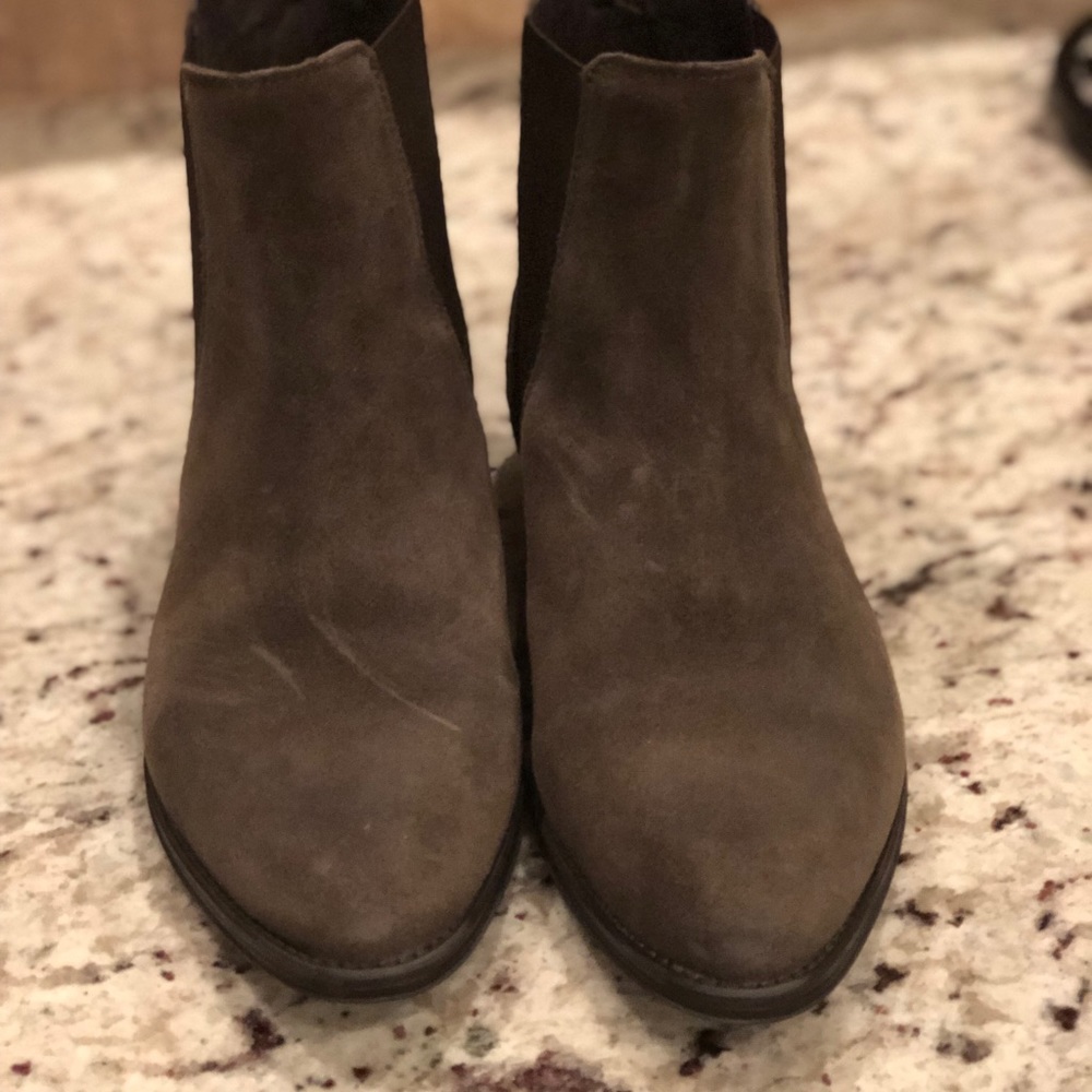 SOLD Steve Madden Booties