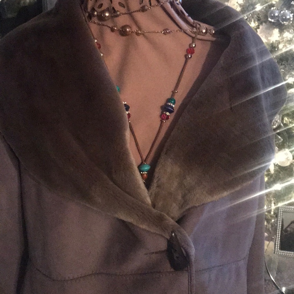 Coat - Picture 2 of 5