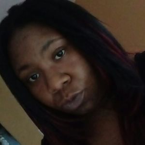 Meet your Posher, Monique