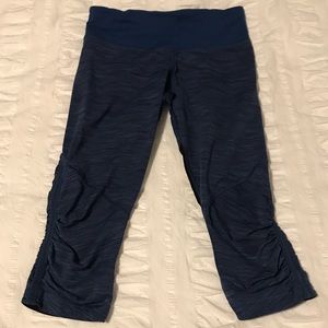 Lululemon • Blue Running Crop