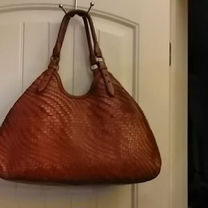 Beautiful Cole Haan leather shoulder bag.