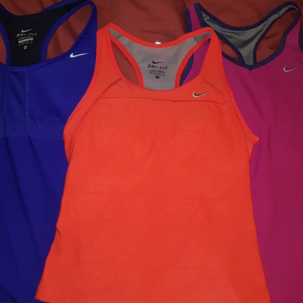Bundle of 3 💥 Nike Tank Tops