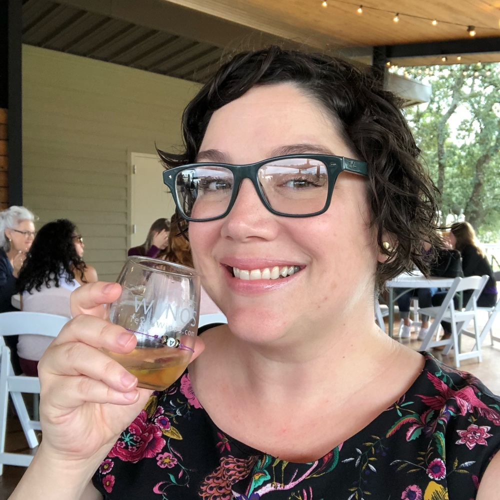 Meet your Posher, Alyssa