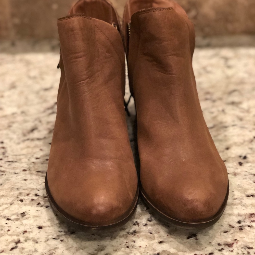 SOLD Lucky Brand