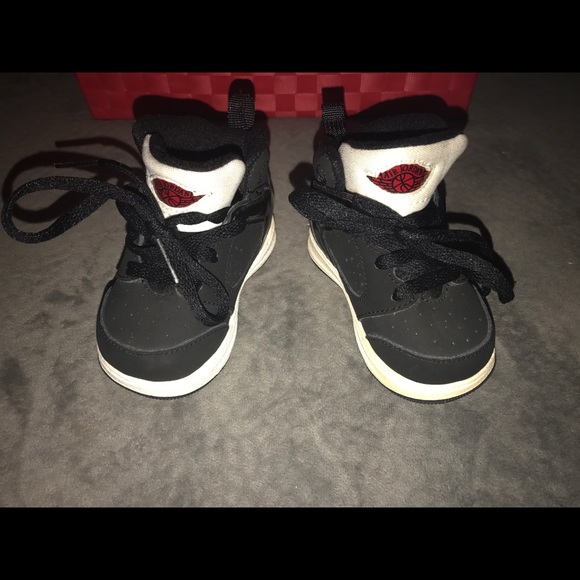 Baby Jordans - Picture 2 of 4