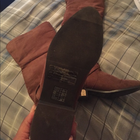 Brown Suede Knee High Boots - Picture 3 of 4