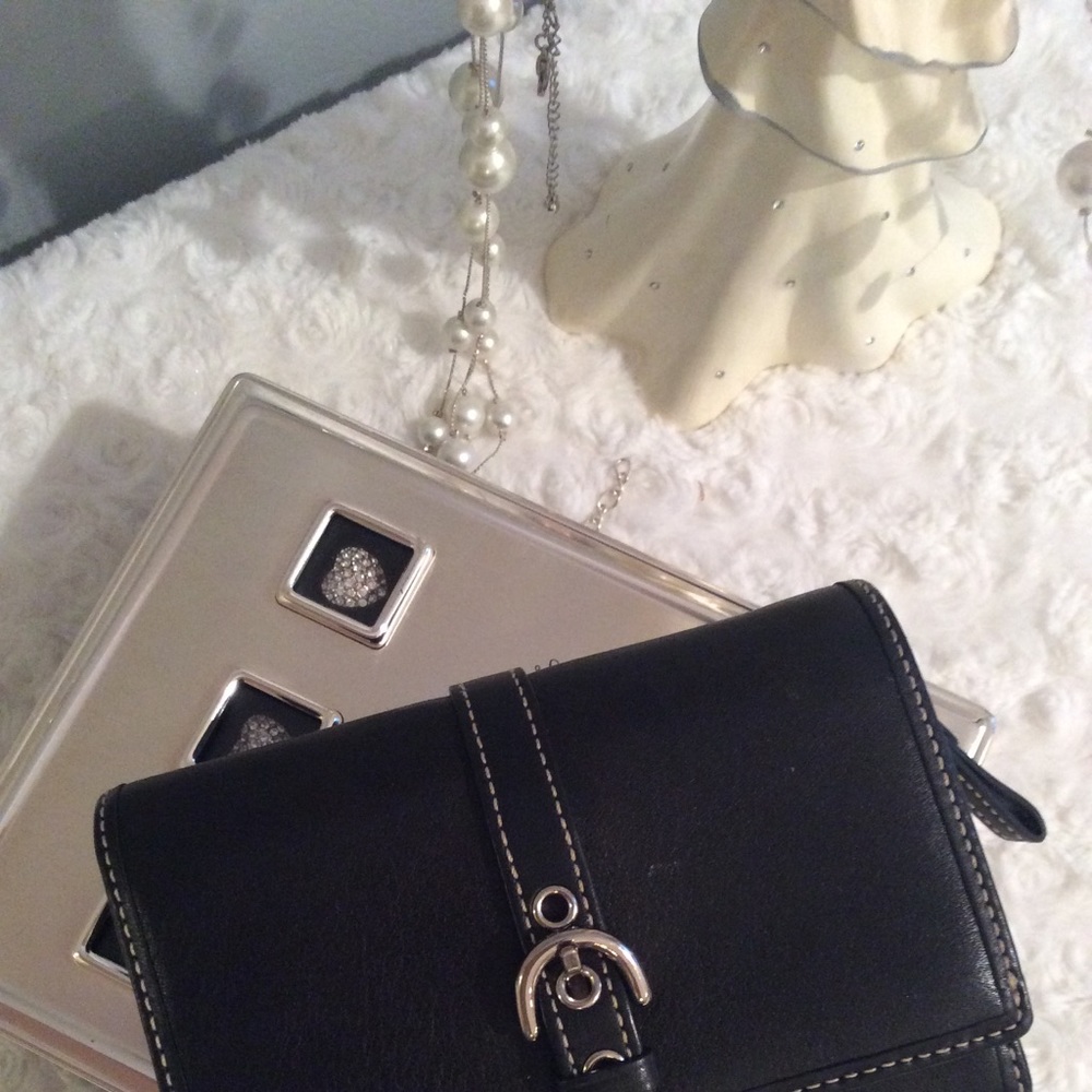 Coach Wallet in Black & White