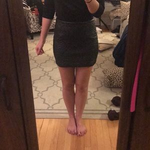 Design leather skirt