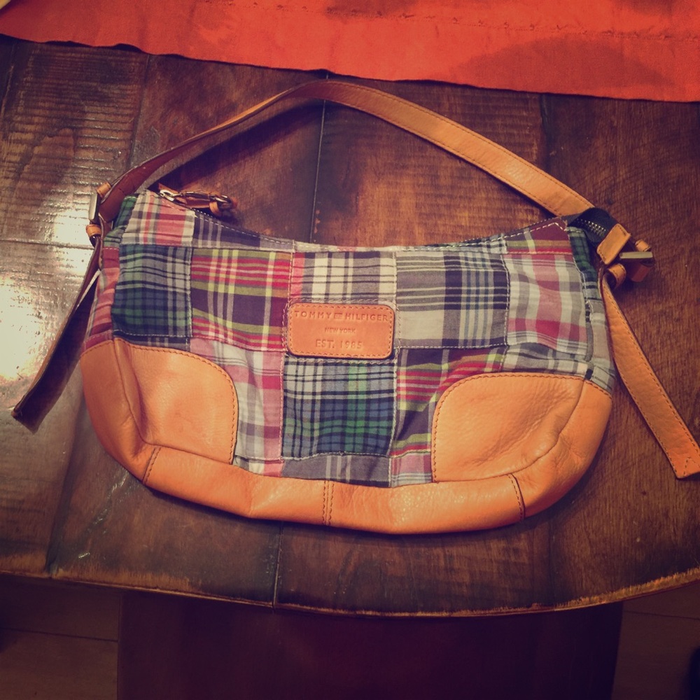 Tommy Hilfiger bag