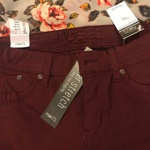 BNWT rue21 super stretch mid rise jegging