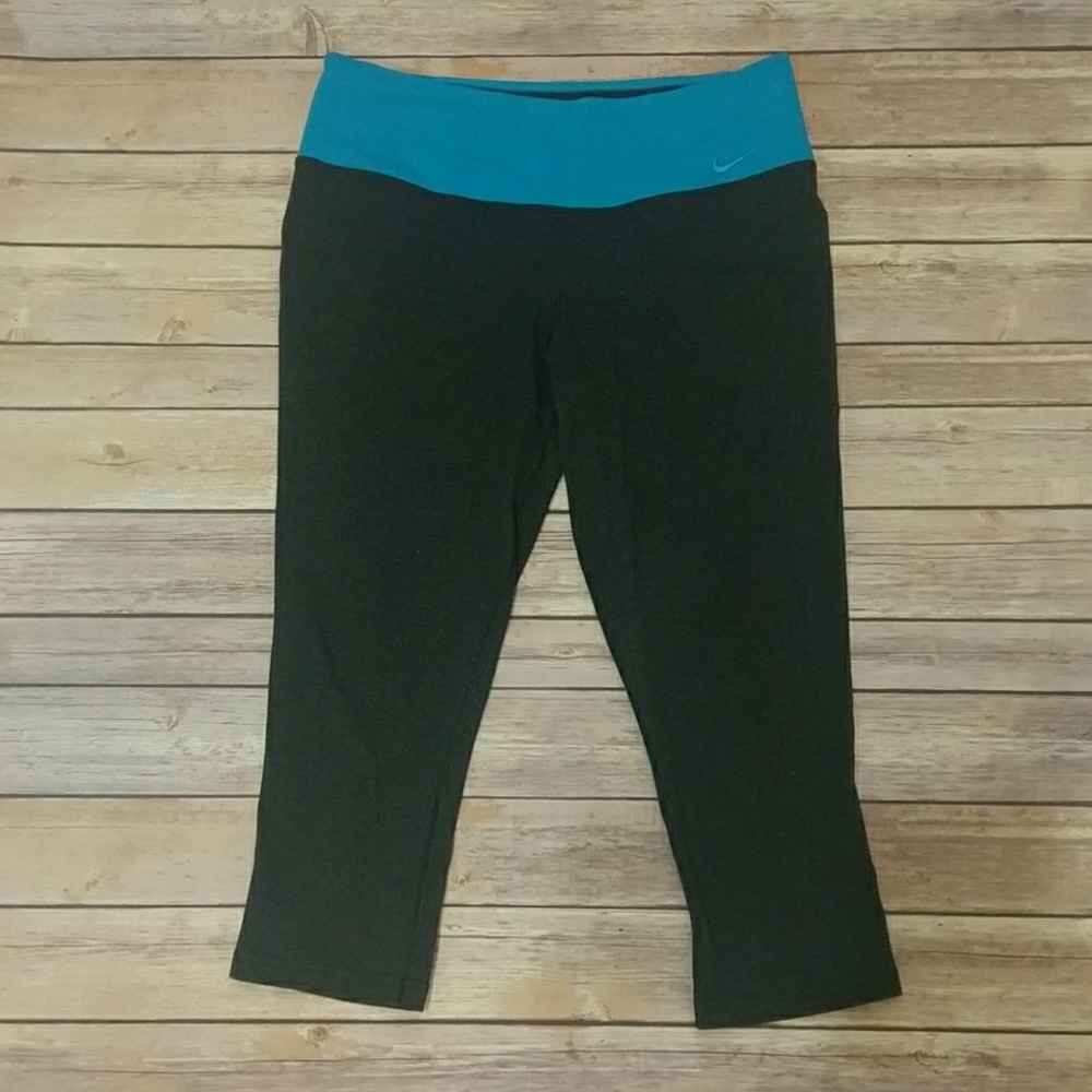 NIKE DRI FIT LEGGINGS