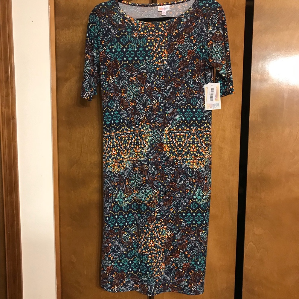 NWT! LulaRoe Julia, Medium