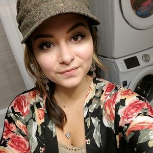 Meet your Posher, Alissa