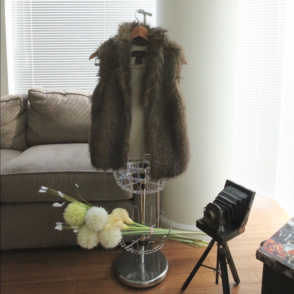 Trendy Faux Fur Vest