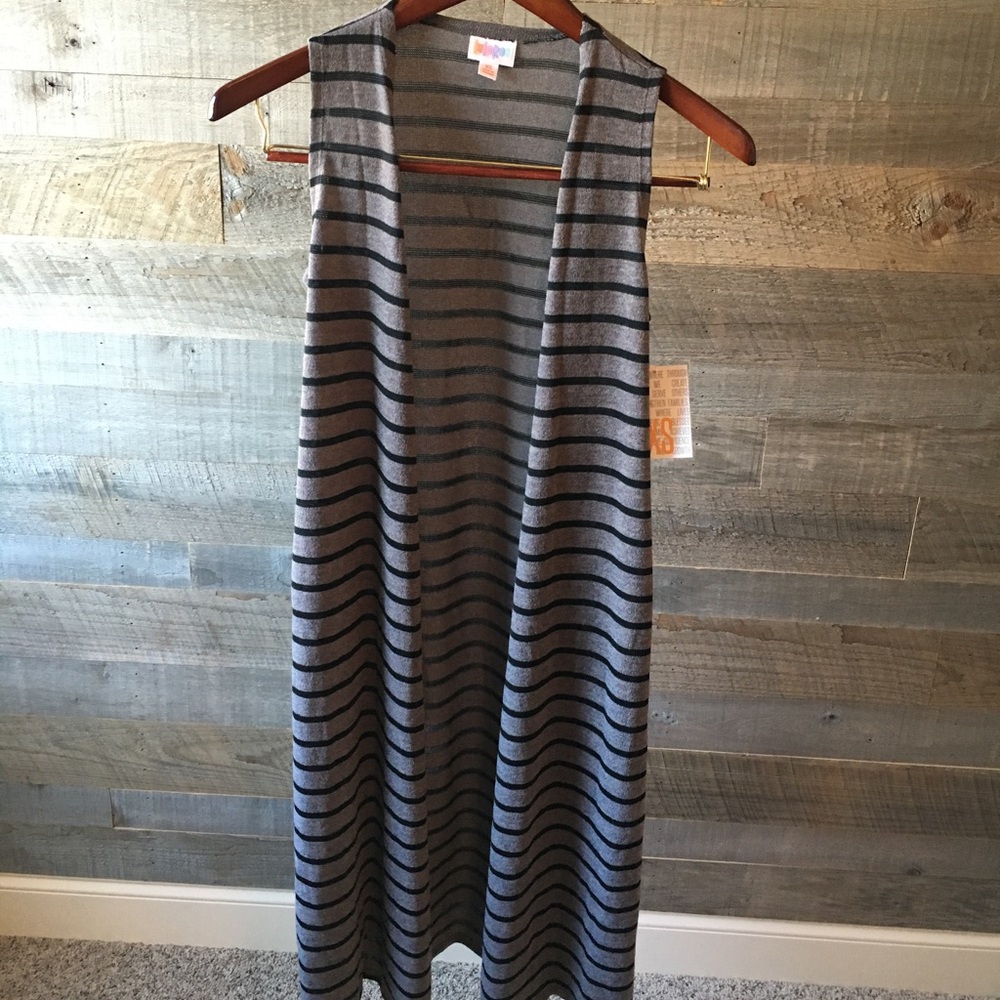 LuLaRoe XS Gray/Black Stripe Joy BNWT!