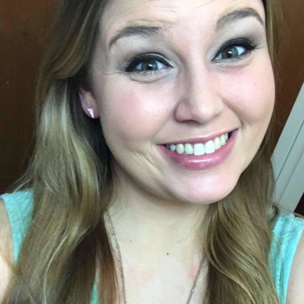 Meet your Posher, Hannah