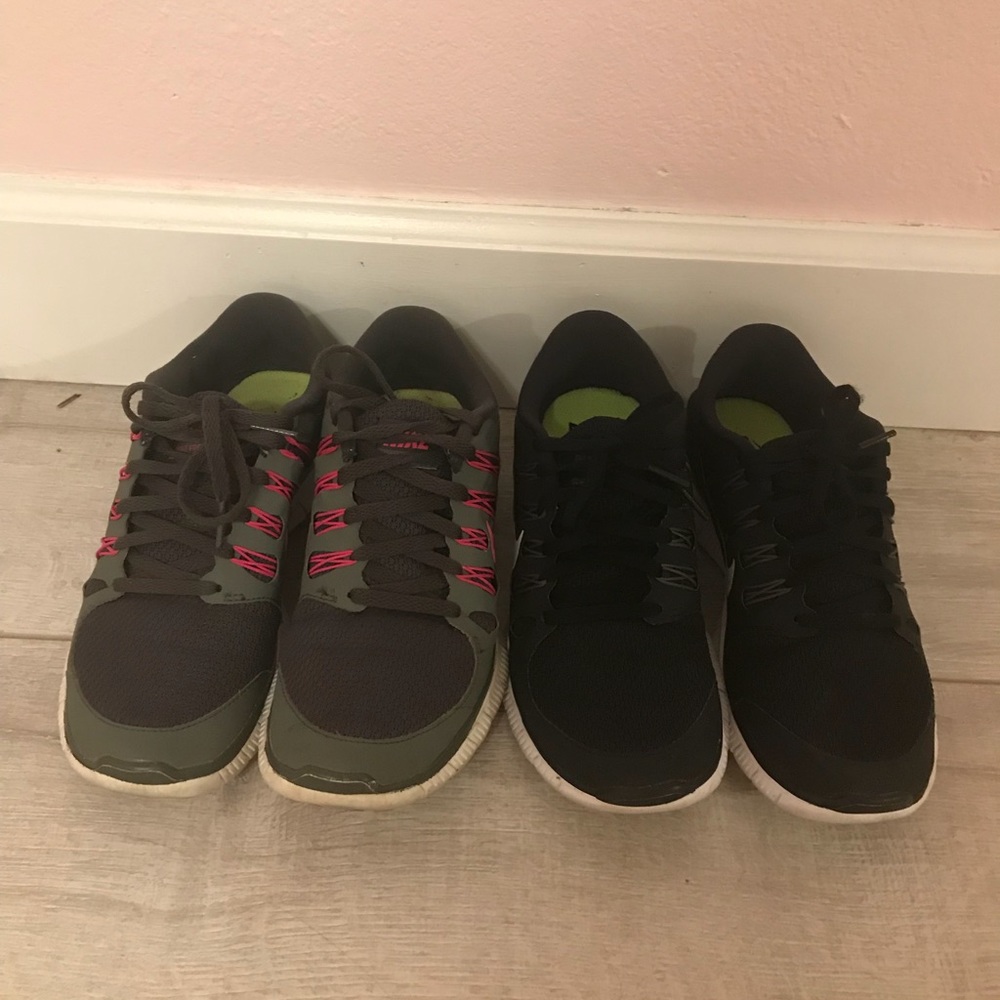 Set of 2 Nike Free Run 5.0 Sneakers Size 7
