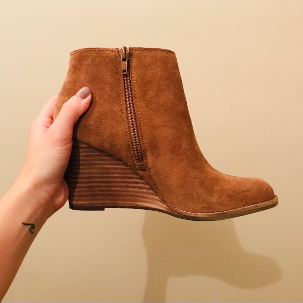 Lucky Brand “Yakeena” Bootie - Tan - Size 7