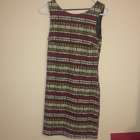 Vibrant Open Back Casual Dress - Picture 1 of 2