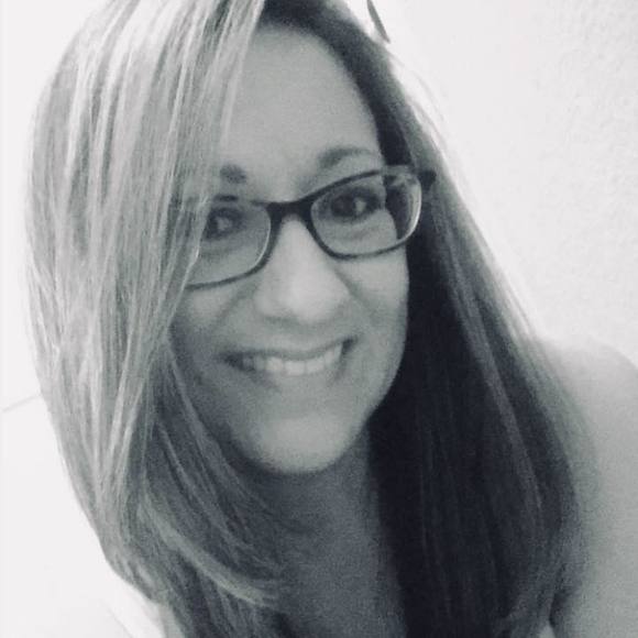 Meet your Posher, Shellie - Picture 1 of 1