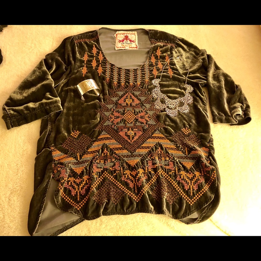 Johnny Was Gray Velvet Top Sz M