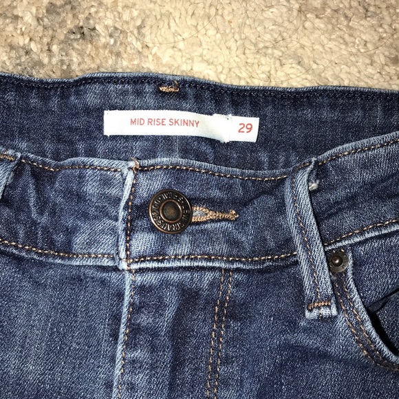 Women’s Levi’s Mid-Rise Skinny Jeans/Size 29 - Picture 3 of 6