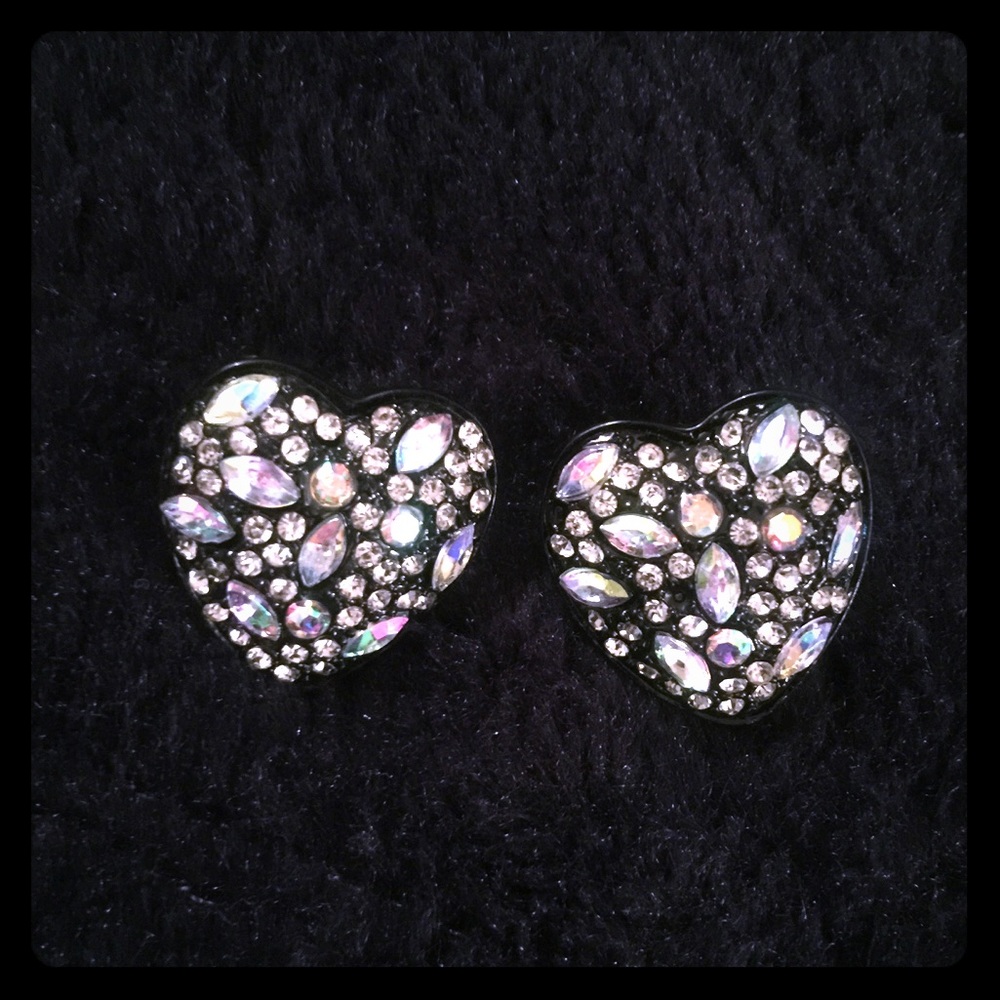 Embellished heart earrings