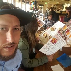 Meet your Posher, Luis