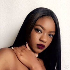 Meet your Posher, Tiara