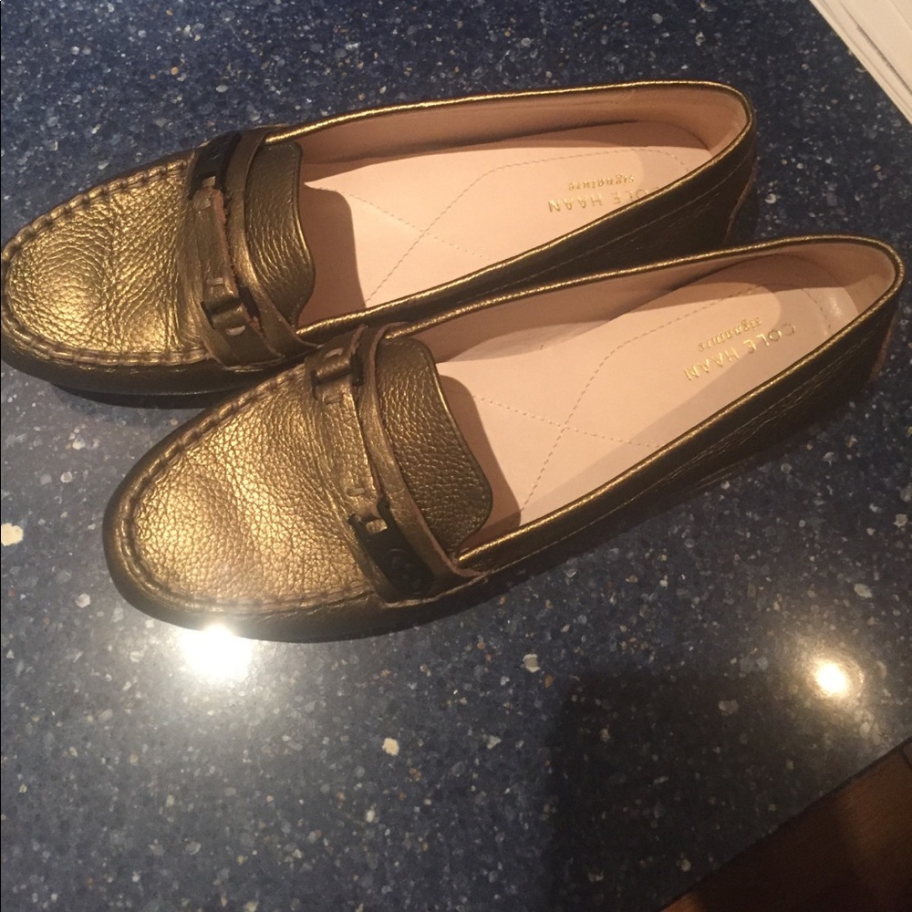 9B women's cole haan slip ones.