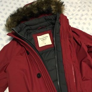 NWOT Maroon A&F All-Weather winter coat