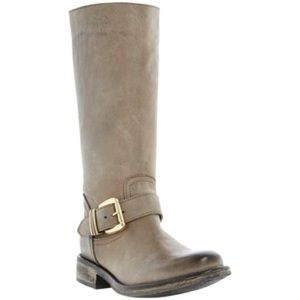 Leather Steve Madden Fyzzle boots size 6.5