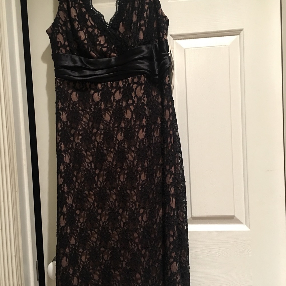 🖤💃Beautiful Black Lace Dress💃💃