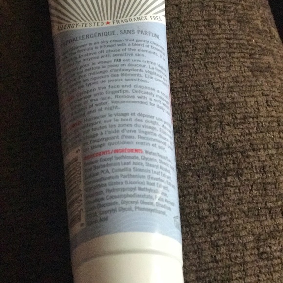 PURE SKIN FACIAL CLEANSER FOR SENSITIVE SKIN - Picture 2 of 2