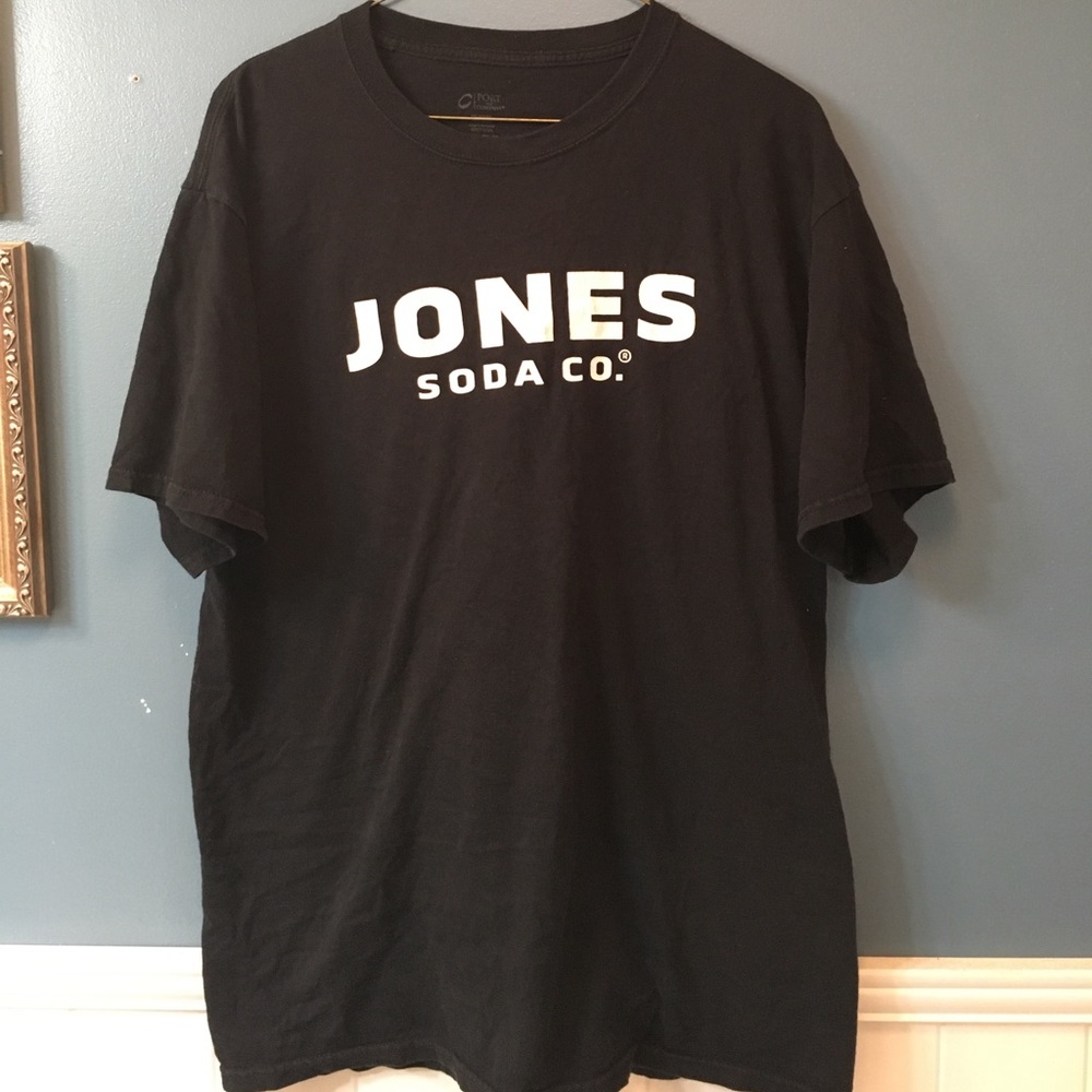 Men's Jones soda t shirt