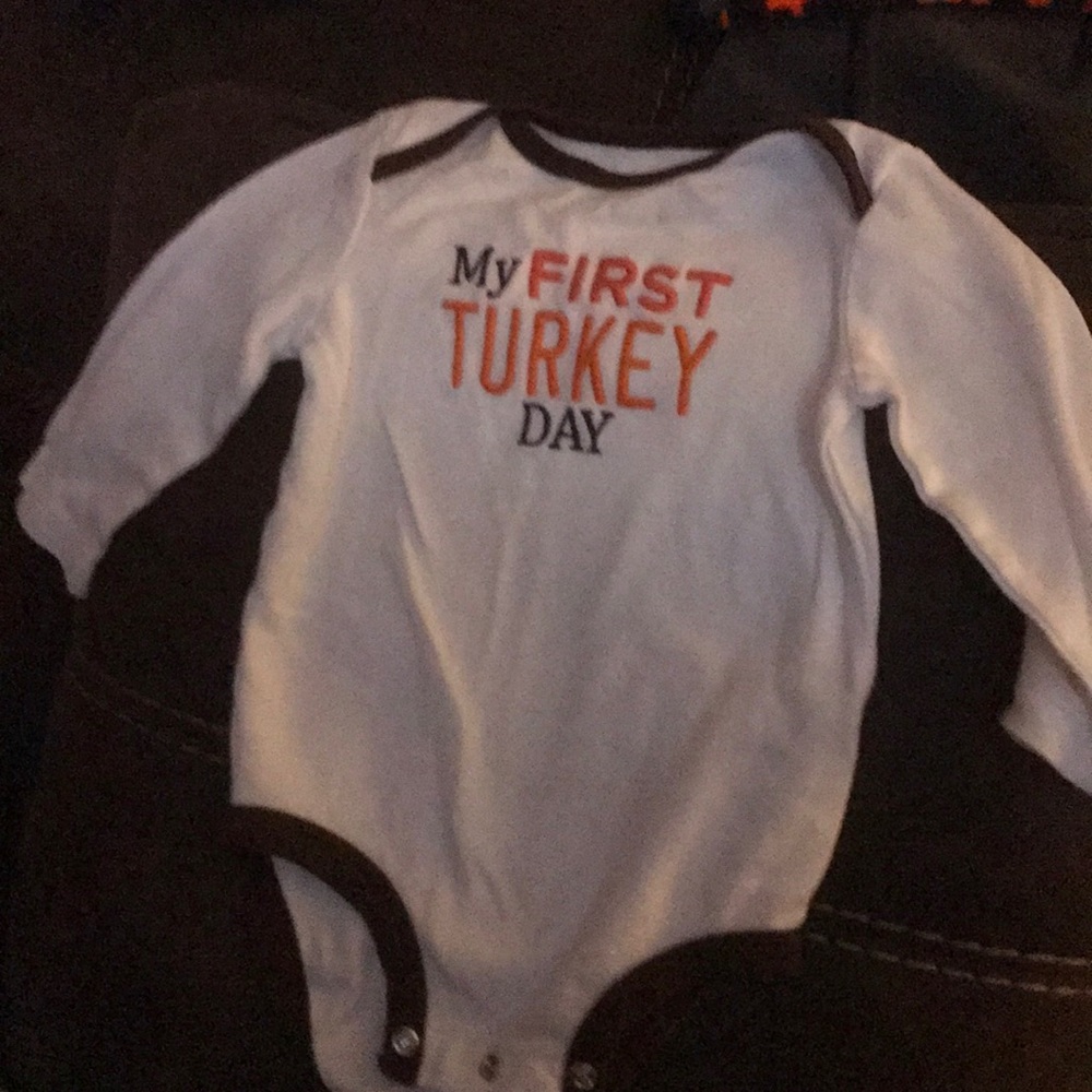 My first thanksgiving onesie