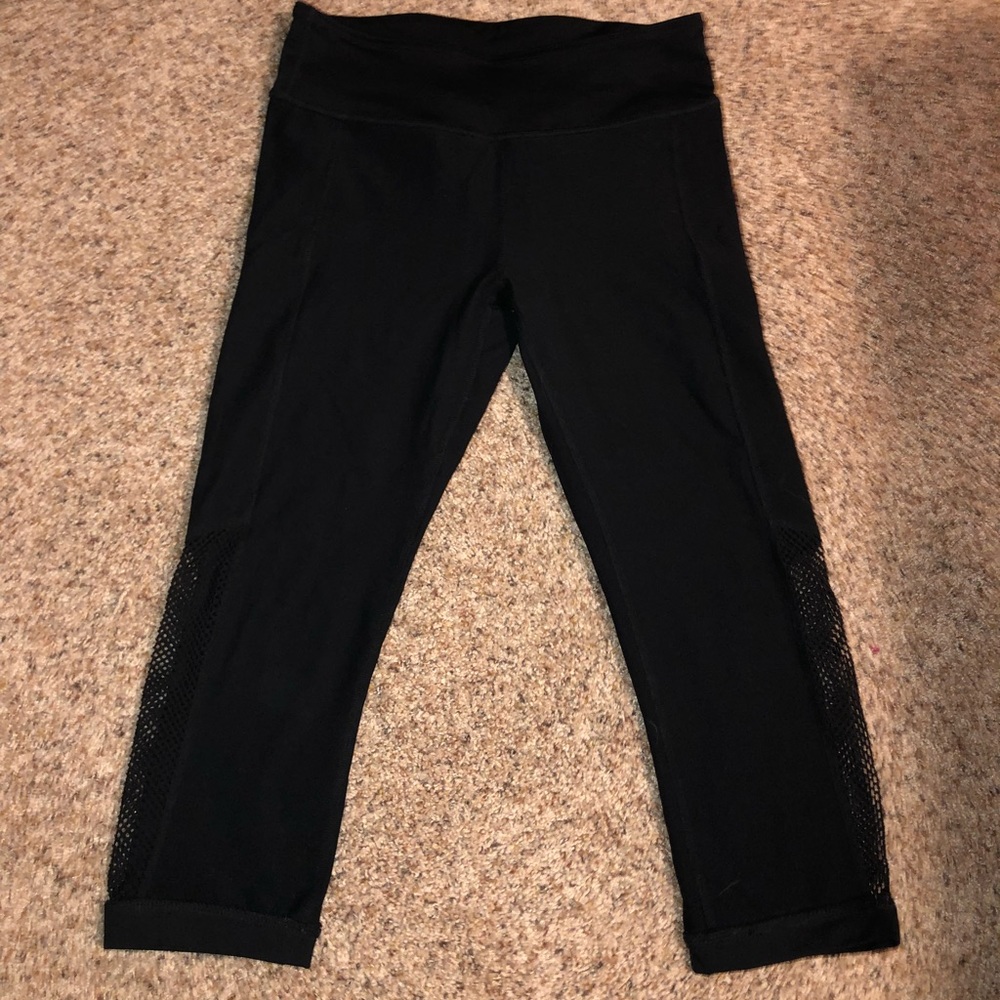 Fabletics cropped leggings