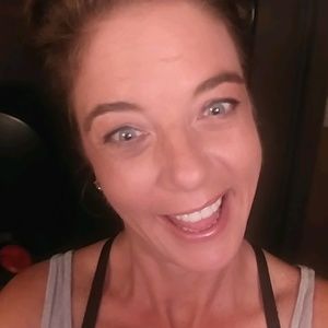 Meet your Posher, Renee