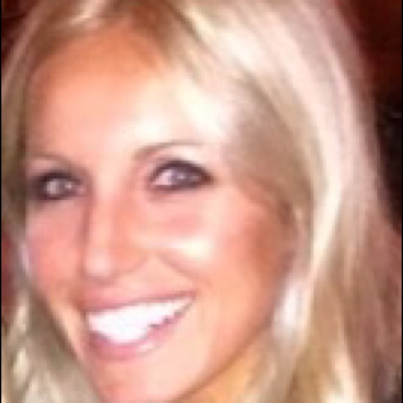 Meet your Posher, Katie - Picture 1 of 1