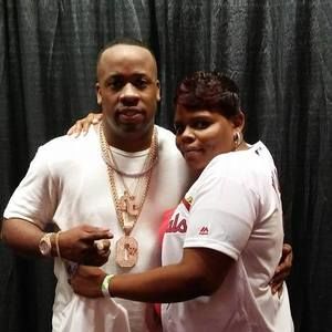 Meet your Posher, Cassandra