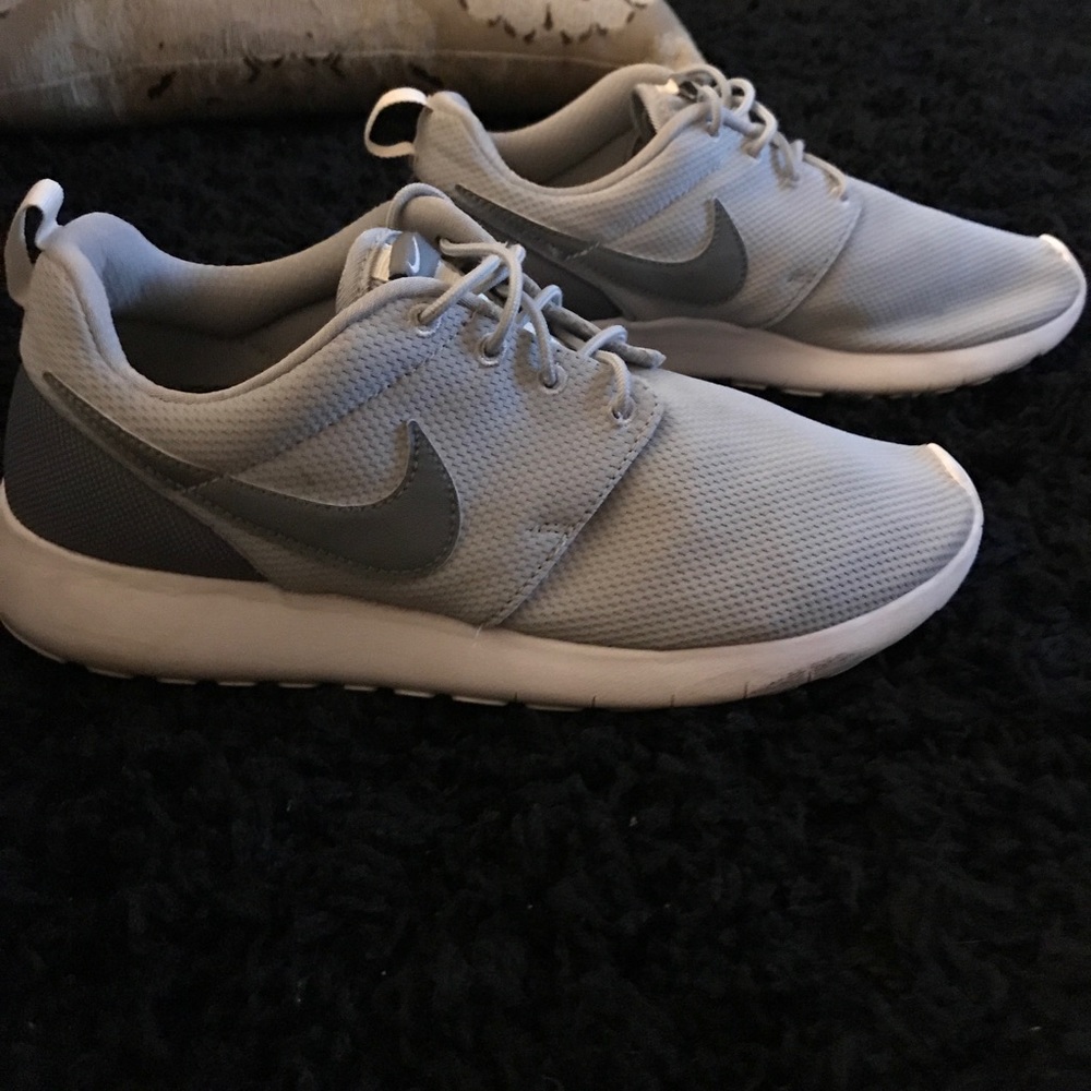Nike Roshe tennis