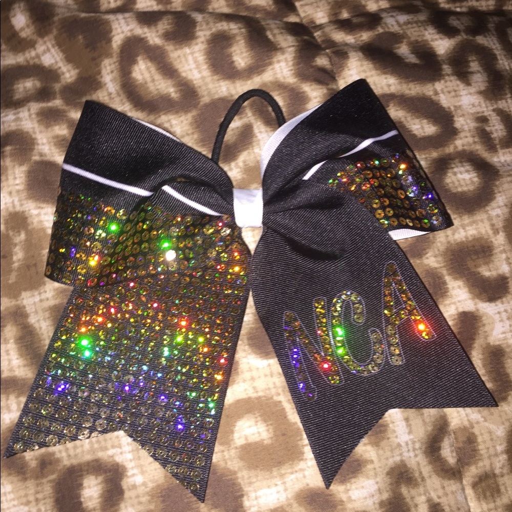 Cheer Bow